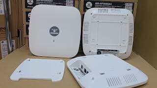 AIR-AP3000AX -- COMMANDO AirX 2976Mbps, 802.11ax Wave 2, FIT/FAT, Wi-Fi 6 Cloud Access Point