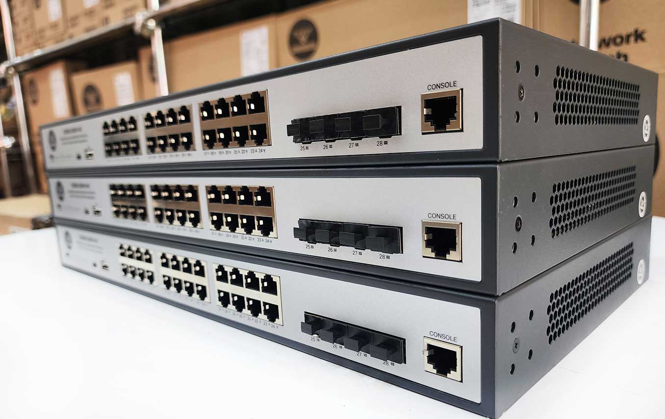 COMMANDO Soldier E3000 Series Routing Switches